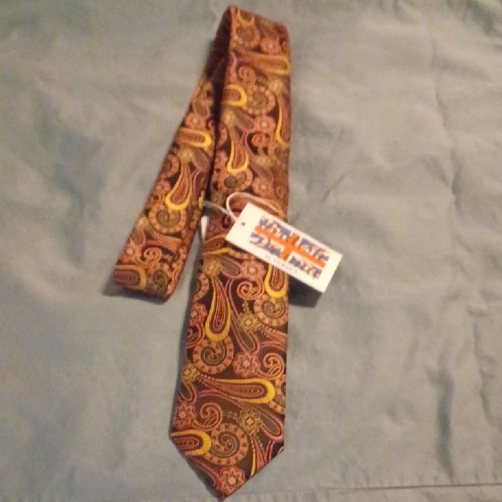 Paisley Patterned Tie